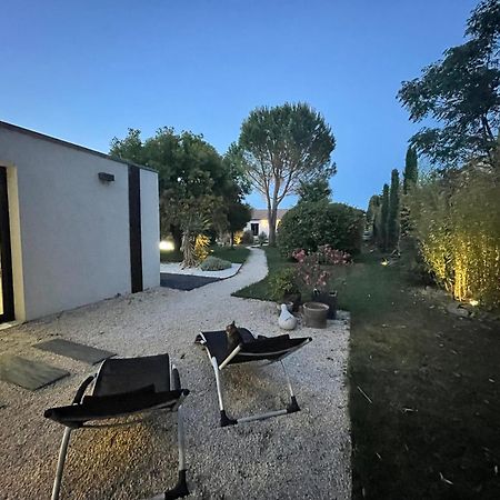 Le Cherche Midi, Entre Nimes, Le Pont Du Gard, Uzes, Arles Marguerittes Kültér fotó